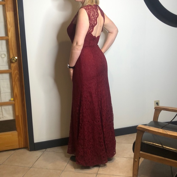 „Host pick“ Dessy Collection Bridesmaids Dress - Picture 6 of 10